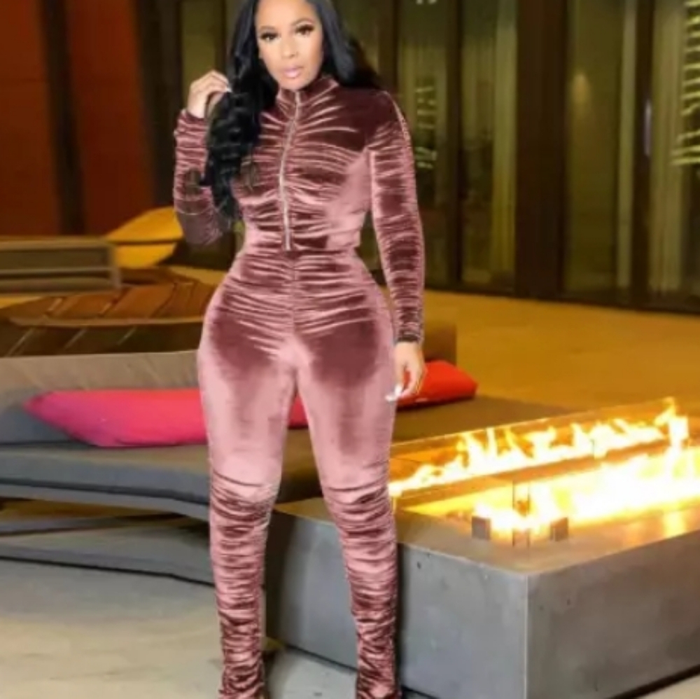 2 piece track suit/FINAL SALE.. PRICE IS FIRM… - Picture 5 of 7